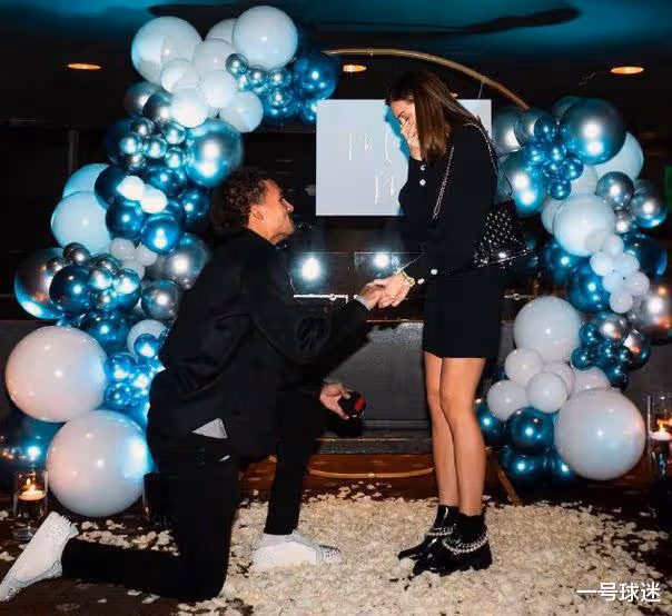 恭喜特雷楊!向學姐求婚成功,年薪2.16億,23歲已是人生的贏家