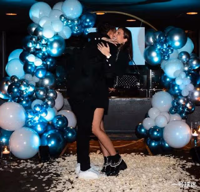 恭喜特雷楊!向學姐求婚成功,年薪2.16億,23歲已是人生的贏家