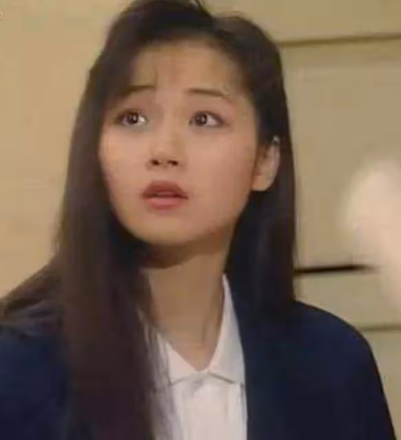 被甄子丹承諾婚姻,閃婚暗戀她9年的陳十三,51歲的萬綺雯依然美
