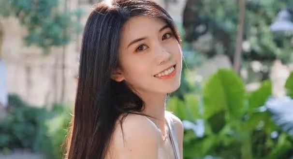 我愛上一個女人，在第六次見面時，我就迫不及待地向她求了婚