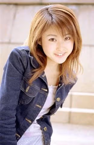 42歲女星力挺李靚蕾,稱其遭遇與自己相似,間接透露豪門婚姻辛酸