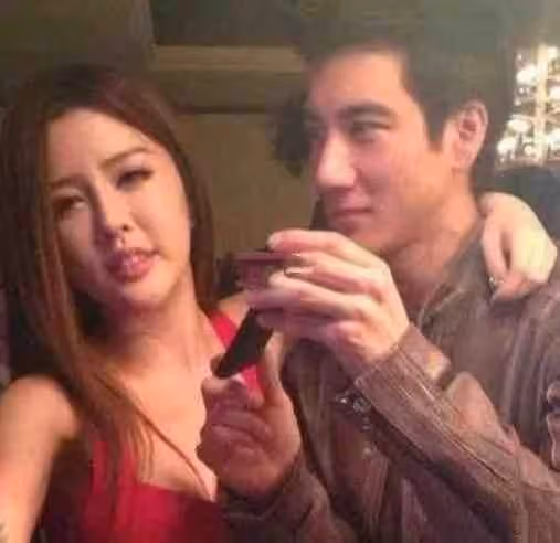 正面剛!李靚蕾霸氣回懟By2,直言手上有證據,實錘兩人有染