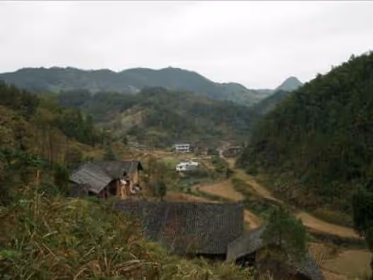 我遠嫁外地，親媽和繼母各陪嫁我十萬，我卻退給親媽十萬