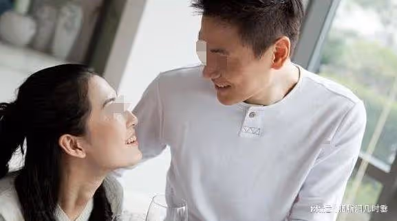 老公為不回家，每月給妻子30萬，妻子打破花瓶後才知真相