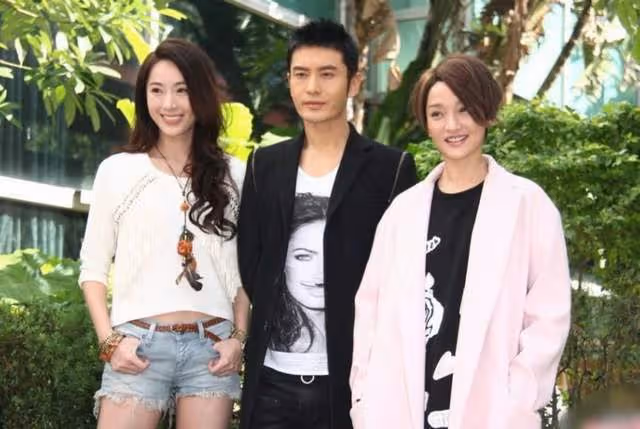 眾星支持李靚蕾!41歲女星直言要向其學習,央視主持人暗諷王力宏