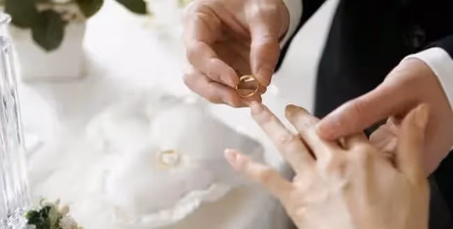 婆婆不同意房產證加上我名，相愛多年，我們終究敗給現實