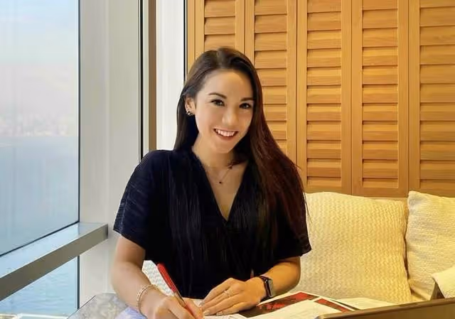 恭喜!又一氣質港姐宣布嫁人,自曝一年無工作將退圈做回老本行