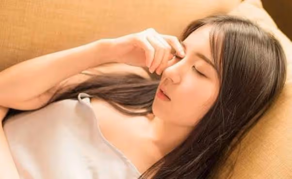 我和大 Boss 之間的「風流韻事」，地下室里，他抱著我汗如雨下