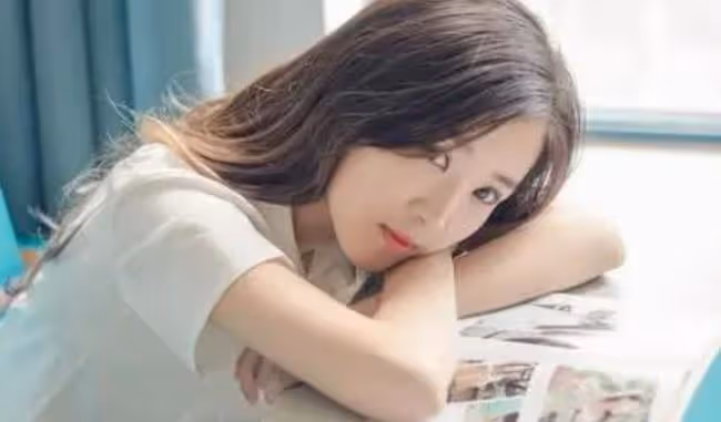 我和大 Boss 之間的「風流韻事」,地下室里,他抱著我汗如雨下