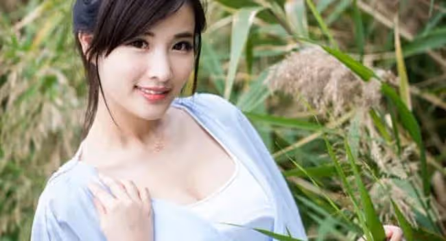 去牙科治牙，醒來後發現我的襯衣扣子被解開了