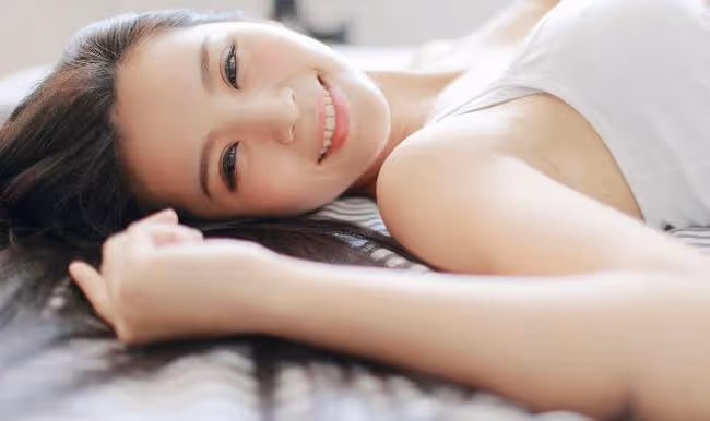 酒宴上,我看見老公領女同事去了廁所,裡面陣陣嬌喘聲令我崩潰