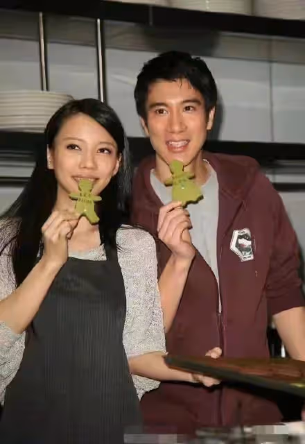 台媒再曝王力宏國外嫖娼!讓員工送女人到房間,爆料圈內人很會玩