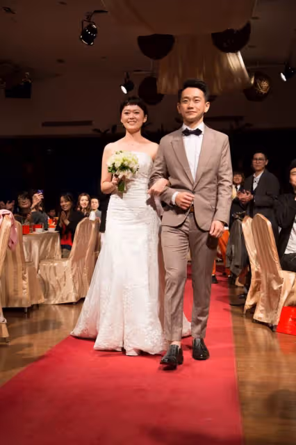 44歲男星官宣離婚,曾陪小10歲妻子抗癌4年,女方提分手早已分居