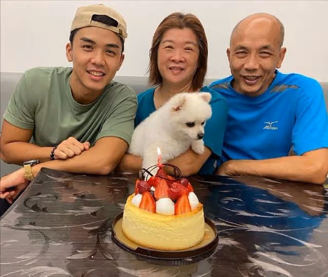 加油!TVB男星與前任演情侶不尷尬,感恩父母:拚命工作報答他們