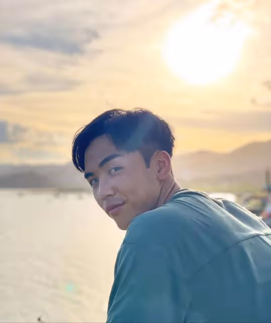 加油!TVB男星與前任演情侶不尷尬,感恩父母:拚命工作報答他們