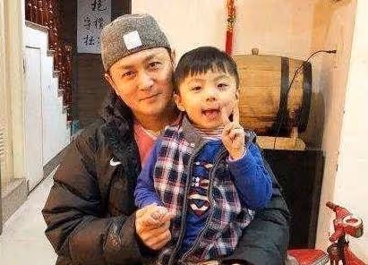 比王寶強還慘：被老婆捲走5000萬，6個孩子皆不是親生的