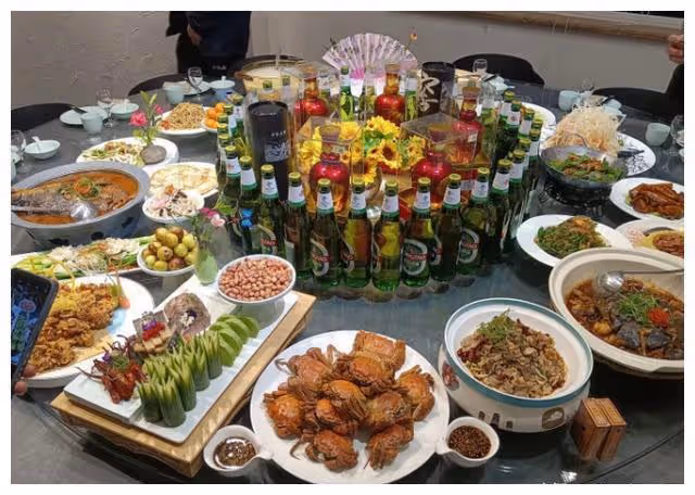 南方小伙第一次去北方女友家裡,她父母請吃飯,這算被重視嗎?