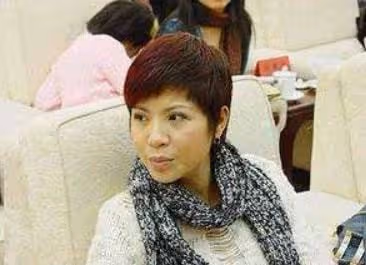 23歲春晚一夜爆紅,卻被外國男人「騙財騙色」的杭天琪,如今如何了