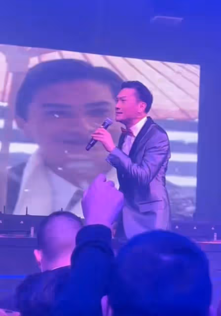 54歲陳錦鴻酒吧跑商演賺錢養家!為照顧自閉症兒子,已放棄要二胎