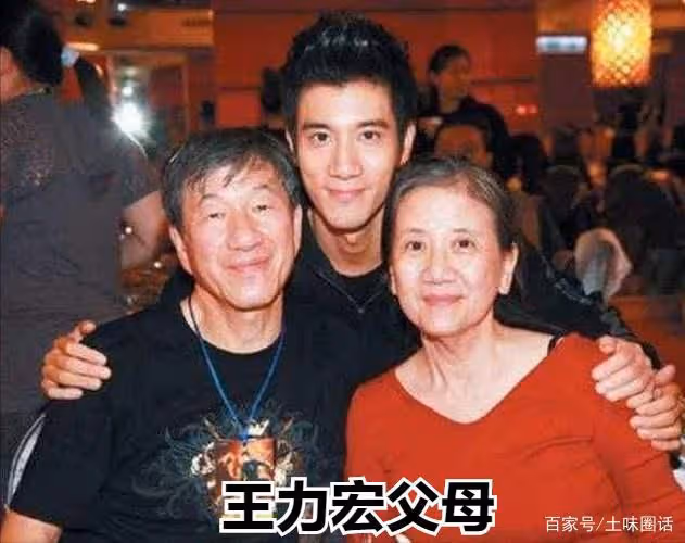 王力宏老爹千字控訴李靚蕾,揭露前兒媳借腹逼婚,是個「心機女」