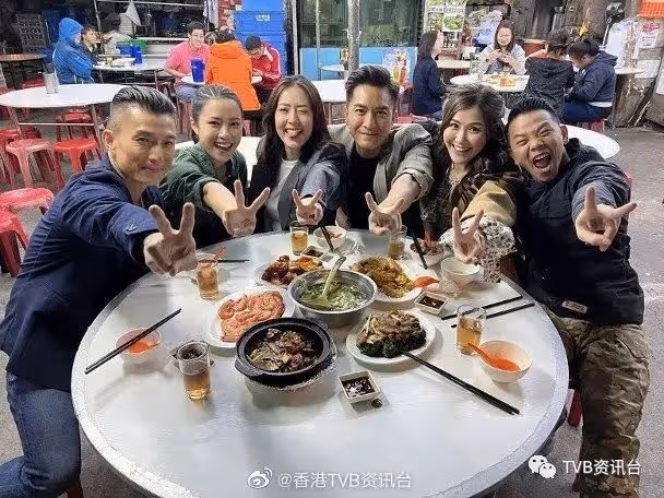 《隱形戰隊》煞科!視帝馬國明貼地吃大排檔慶功