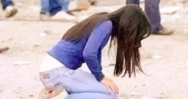 離婚後,老公娶了隔壁的寡婦,而我因要報復為600塊錢被男人睡了