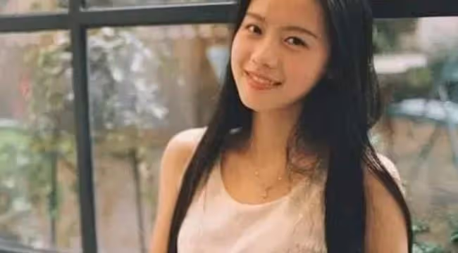 姐姐自導一場騙婚,新婚之夜帶著高額彩禮逃跑,把我送上姐夫的床