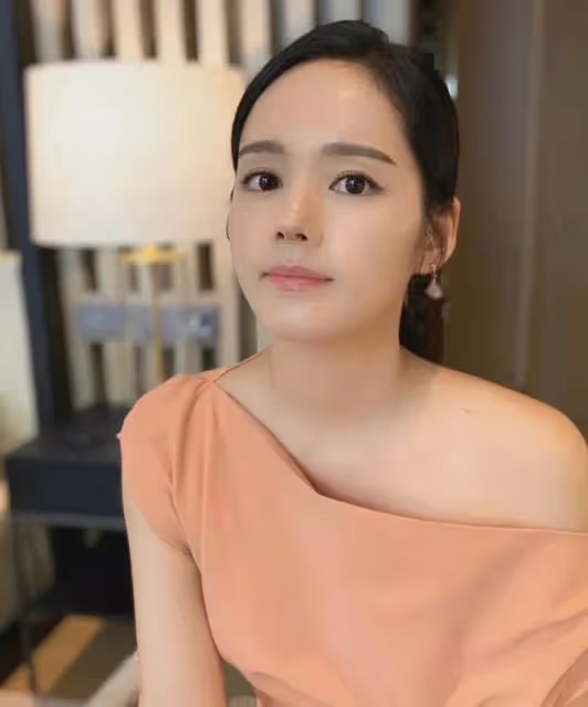 哎，她怎麼就英年早婚了呢?