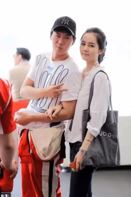 哎，她怎麼就英年早婚了呢?
