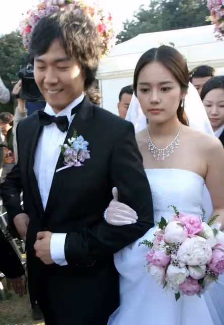哎，她怎麼就英年早婚了呢?