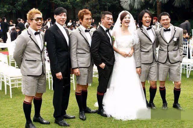 不被看好的11對老夫少妻,年齡差距一個比一個大,有人辦2億婚禮