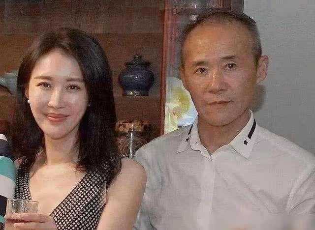 不被看好的11對老夫少妻,年齡差距一個比一個大,有人辦2億婚禮