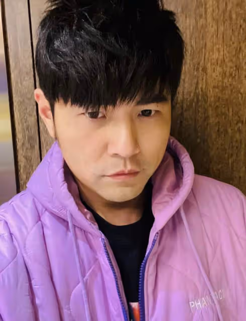眾星吃瓜王力宏事件!周杰倫凌晨失眠看睡蓮,李靚蕾親哥發文怒嗆