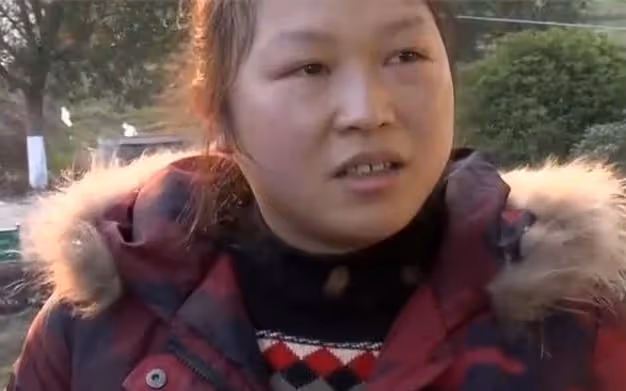 湘潭女子懷著前男友的孩子再婚嫁人,公公:二十萬娶了個二手貨!