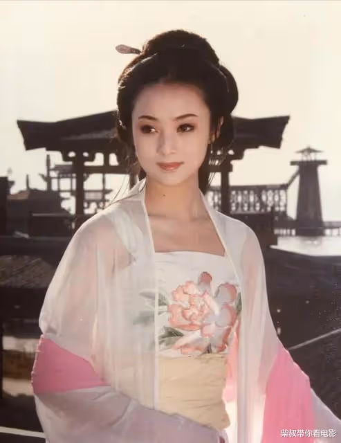川渝多出美人,8位重慶女星,長得美演技好,甩流量小花幾條街