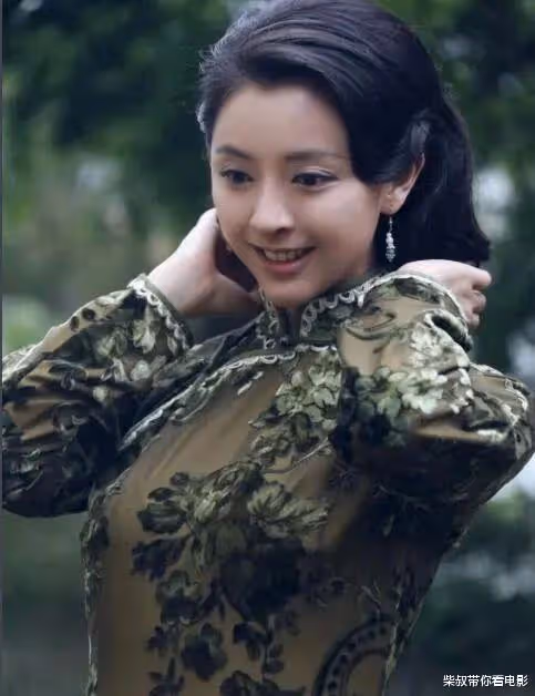 川渝多出美人,8位重慶女星,長得美演技好,甩流量小花幾條街