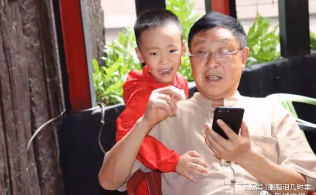 徐錦如散文:我的幸福人生——第一次穿病號服