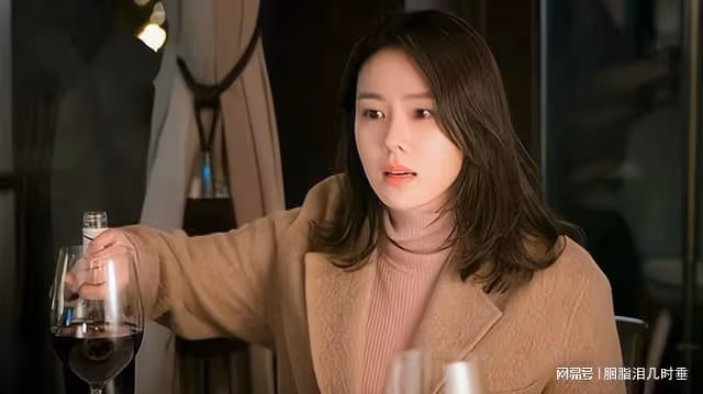 小姑子來趟家,我媽留給我的祖母綠吊墜丟了,查看監控後婚姻結束
