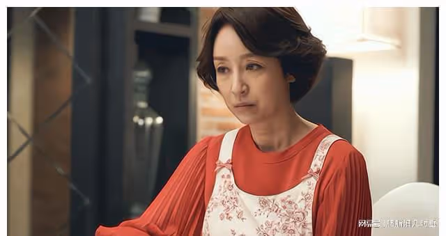 小姑子借8000半年沒還,她結婚我只參加沒隨禮,收到微信我離
