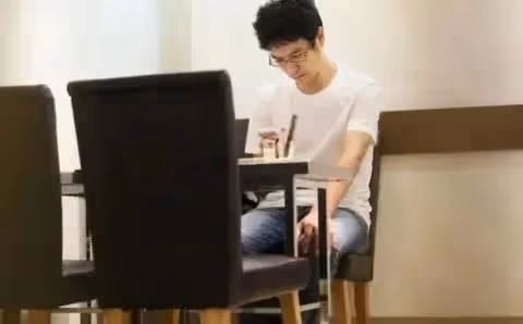 戀愛3個月就閃婚,時隔8年成「娛樂圈模範夫妻」:王力宏們,學著點吧!