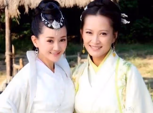 《甘十九妹》女主楊潞近況,移居國外生活滋潤,16歲兒子身材挺拔
