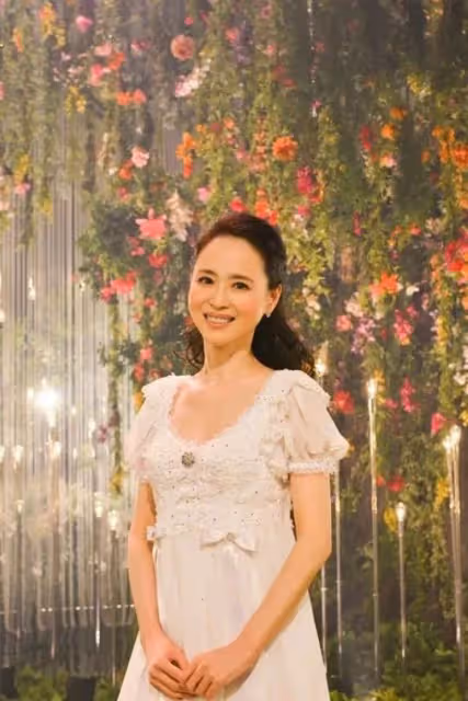 她原本好像什麼都擁有了