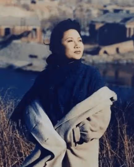 還記得那個唱《青藏高原》的李娜?削髮為尼出家的背後究竟為何?