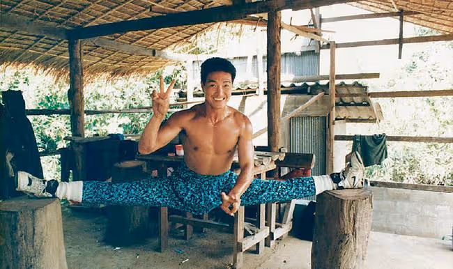跟隨成龍30年的盧惠光,結局卻是那樣的悲涼。