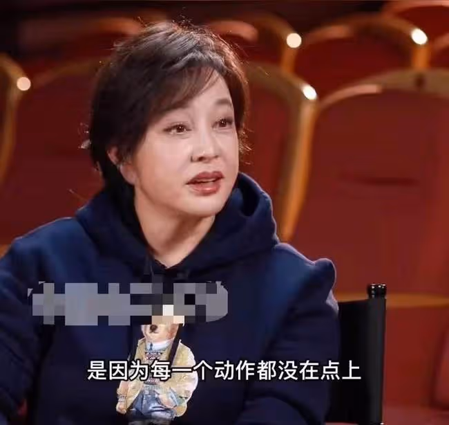 劉曉慶出鏡被指臉太嚇人,面部凹凸不平沒有皺紋,曾多次回復整容