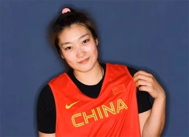 「女版詹姆斯」李夢：女籃的硬核甜心，拒絕西班牙富商只嫁中國人
