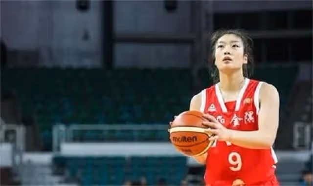 「女版詹姆斯」李夢:女籃的硬核甜心,拒絕西班牙富商只嫁中國人
