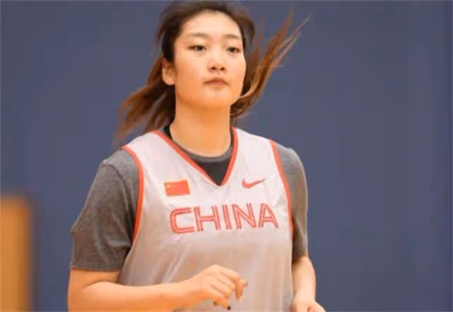 「女版詹姆斯」李夢:女籃的硬核甜心,拒絕西班牙富商只嫁中國人