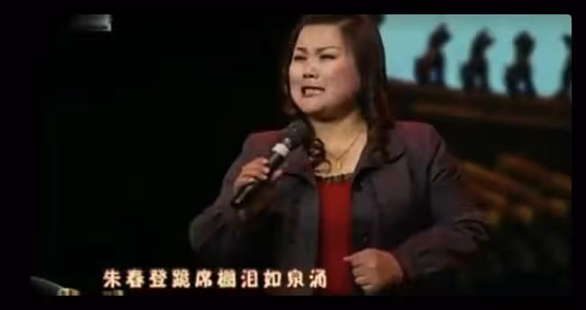 秦腔名角乞討7年,因被騙錢財精神失常,拋夫棄子後獨住前婆婆家