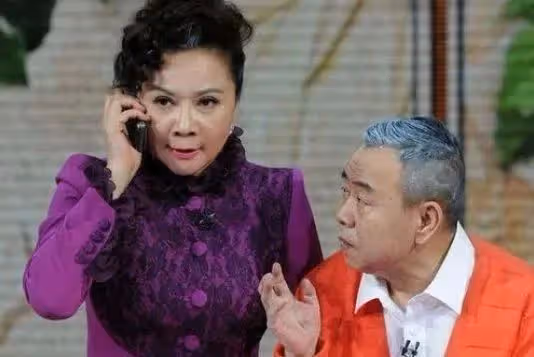 她是國家一級演員,從萬人捧到萬人踩,今臉部僵硬不敢認,她是誰?